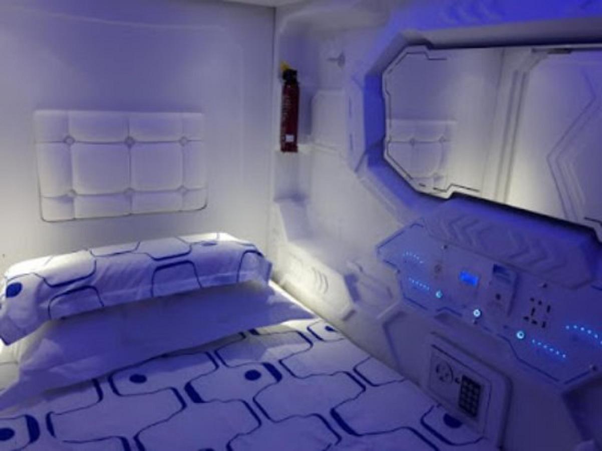 Riccarton Capsule Hotel Kuala Lumpur Exteriér fotografie
